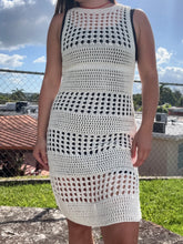 Cargar imagen en el visor de la galería, Vanilla Creamy Croché Dress Medium
